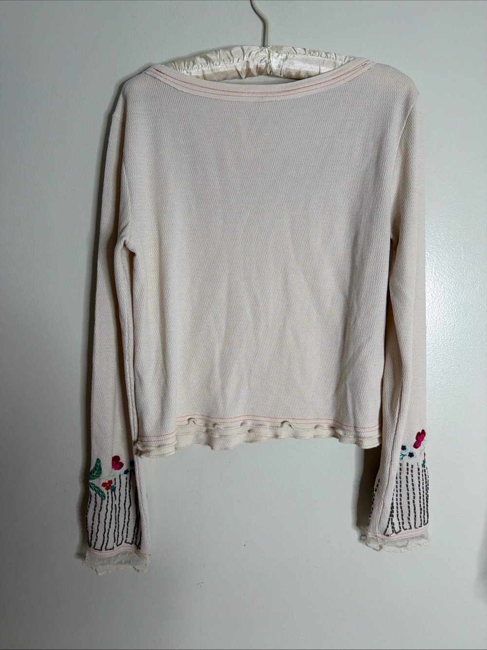 Free People Carter Embellished Beaded Floral Romantic Long Sleeve Thermal Top M - Picture 10 of 10